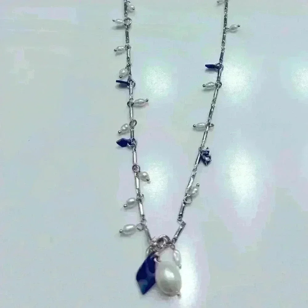 Stella and Dot necklace with beautiful detail.